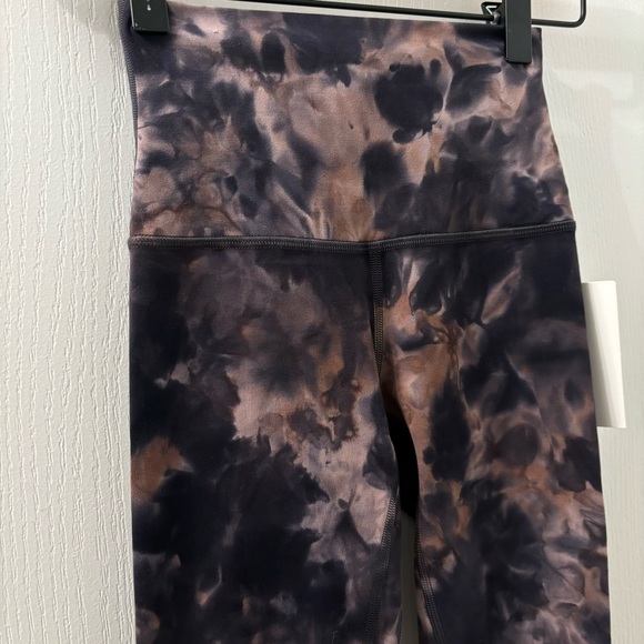 Lululemon Align Hi-Rise 28” Tye Dye - Picture 2 of 7